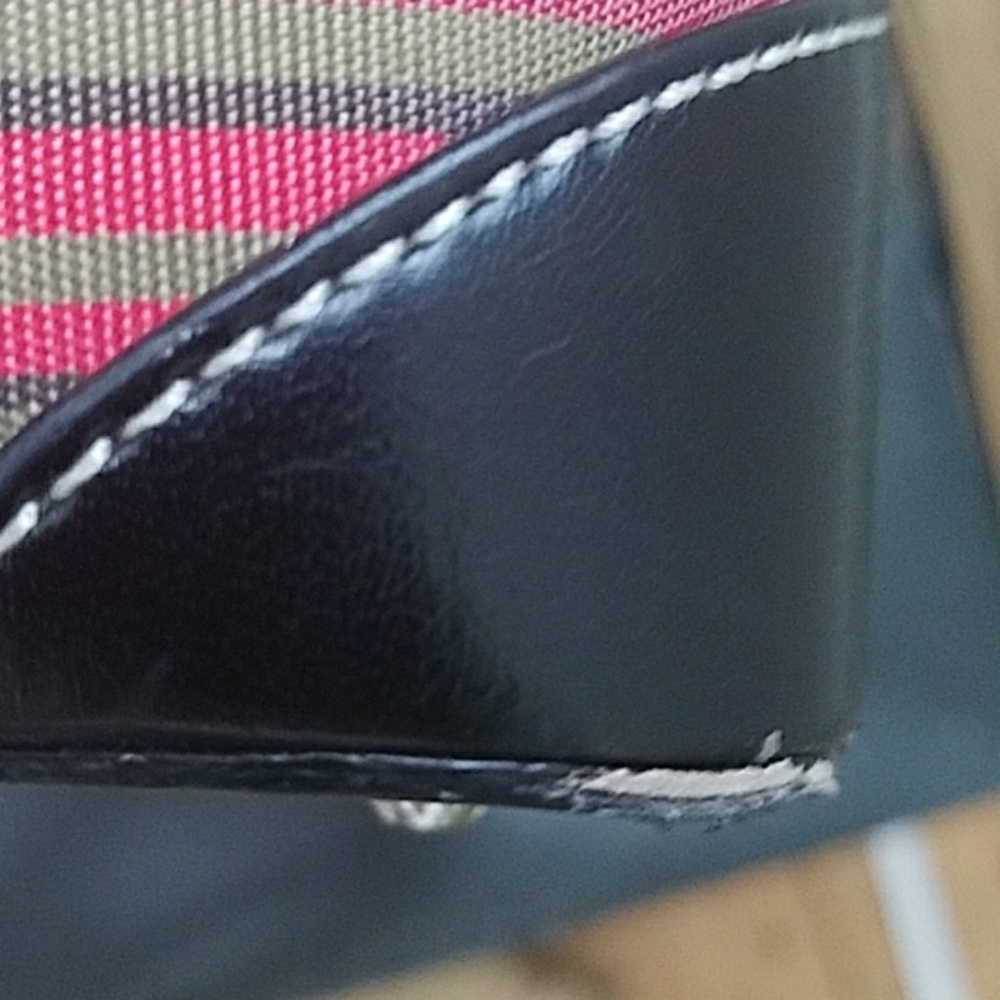 Kate Spade Purse - Picture 5 of 8